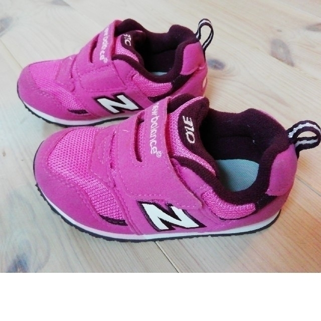 New Balance(ニューバランス)のニューバランス　スニーカー　ピンク　14.5cm キッズ/ベビー/マタニティのベビー靴/シューズ(~14cm)(スニーカー)の商品写真