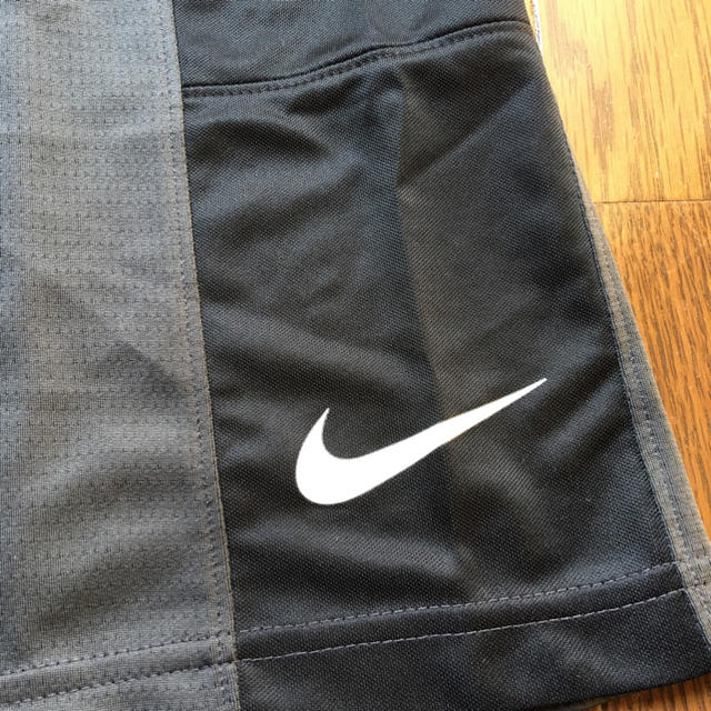 NIKE(ナイキ)のNIKE  バスケットパンツ  USサイズ  S スポーツ/アウトドアのスポーツ/アウトドア その他(バスケットボール)の商品写真