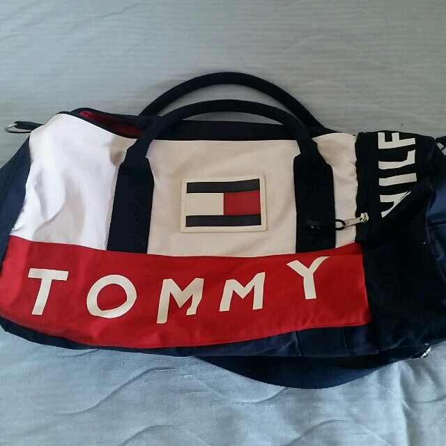 TOMMY HILFIGER(トミーヒルフィガー)のTOMMYHILFIGERボストンバッグ レディースのバッグ(ボストンバッグ)の商品写真