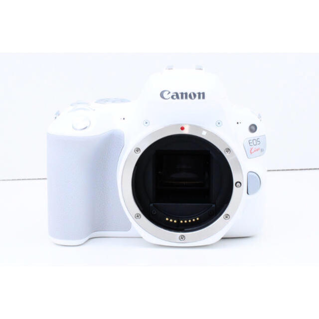 Canon(キヤノン)の❤️新品❤️大人気！希少！ホワイトカラー❤️CANON EOS KISS X9 スマホ/家電/カメラのカメラ(デジタル一眼)の商品写真