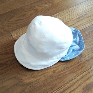 コムサイズム(COMME CA ISM)のベビー帽子　44cm　COMME CA ISM(帽子)
