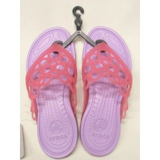 クロックス(crocs)の新品 Crocs クロックス サンダル ビーチサンダル W6 ピンク 送料無料(サンダル)