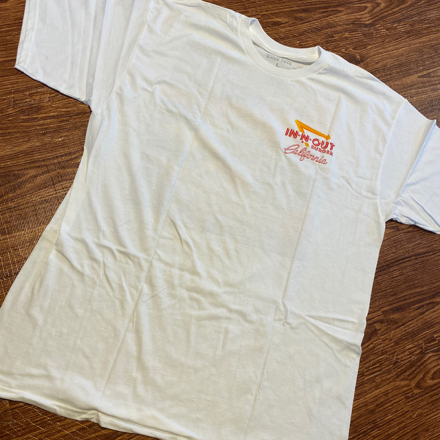 IN-N-OUTインナウト Tシャツ☆日本未入荷！ メンズのトップス(Tシャツ/カットソー(半袖/袖なし))の商品写真