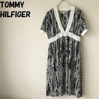 トミーヒルフィガー(TOMMY HILFIGER)の【人気】トミーヒルフィガー V開きリーフ柄ワンピース 半袖 サイズ2(ひざ丈ワンピース)