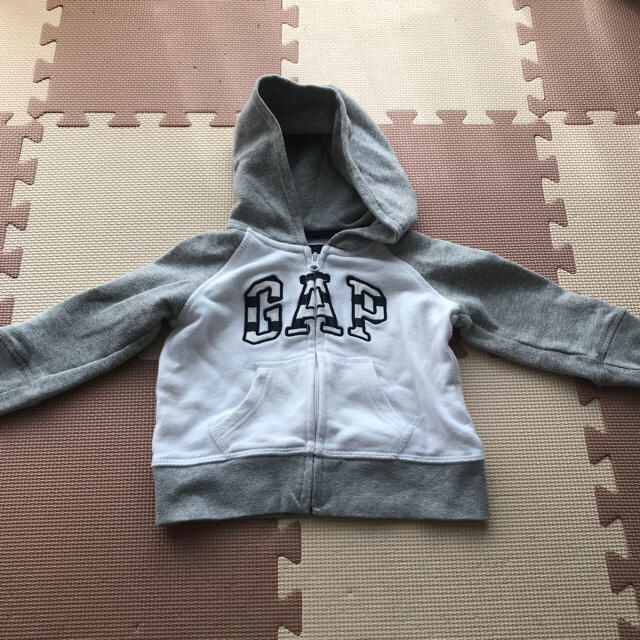 babyGAP(ベビーギャップ)のパーカー 長袖 ベビー キッズ/ベビー/マタニティのベビー服(~85cm)(その他)の商品写真