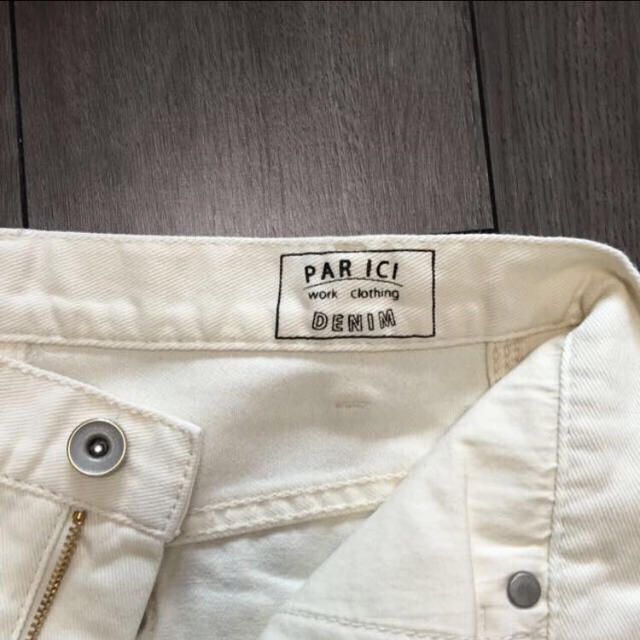 PAR ICI(パーリッシィ)のパーリッシィ＊ホワイトデニムスカート レディースのスカート(ひざ丈スカート)の商品写真