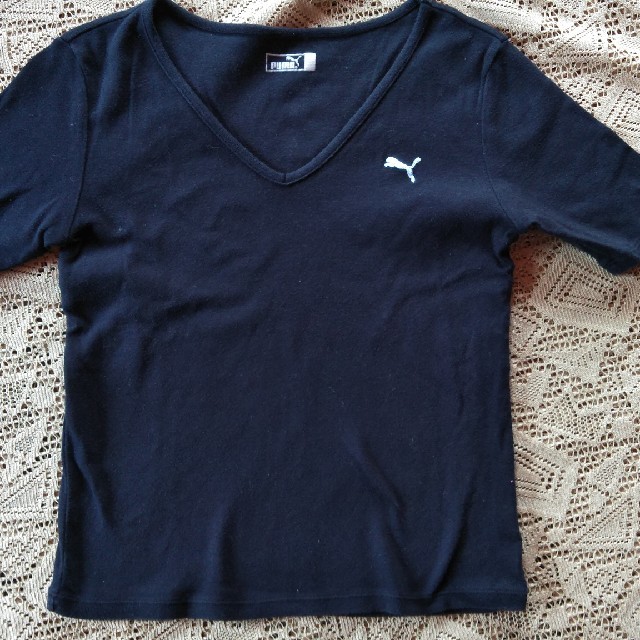 PUMA(プーマ)のPUMA　黒Tシャツ　女性用 レディースのトップス(Tシャツ(半袖/袖なし))の商品写真