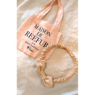 メゾンドリーファー(Maison de Reefur)のMAISON DE REEFUR　リボン　ヘアバンド　ショッパー付き　梨花(ヘアバンド)