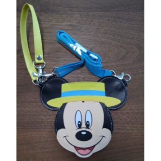 ディズニー(Disney)の値下げ　2個セット　バケーションパッケージ   ミッキー　パスケース　非売品(キャラクターグッズ)