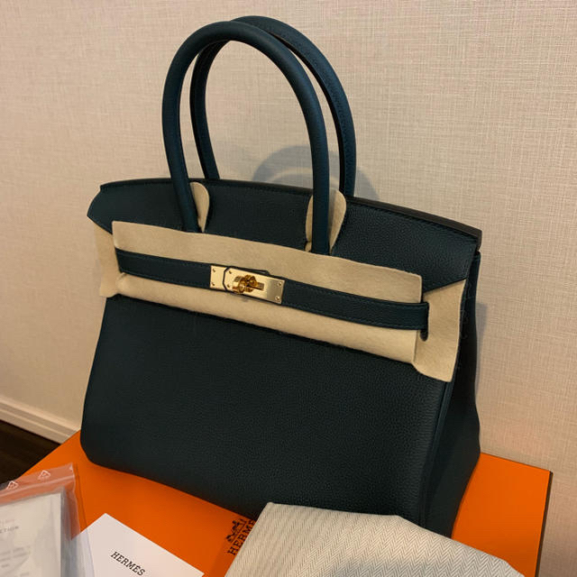 Hermes(エルメス)のエルメス バーキン30 深緑×ゴールド 新色 レディースのバッグ(ハンドバッグ)の商品写真