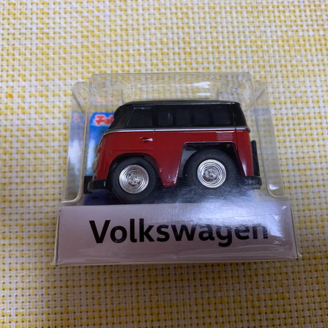 Volkswagen(フォルクスワーゲン)の【値下げ】セット販売フォルクスワーゲンチョロQ&レコード型コースター エンタメ/ホビーのおもちゃ/ぬいぐるみ(ミニカー)の商品写真