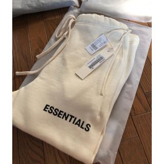 フィアオブゴッド(FEAR OF GOD)のFOG Essentials☆Graphic Sweatpants(ワークパンツ/カーゴパンツ)