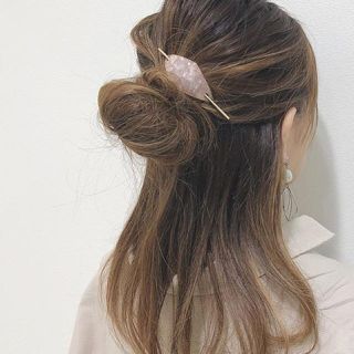 アーバンリサーチ(URBAN RESEARCH)の新品未使用！ストーン風 マジェステ(バレッタ/ヘアクリップ)