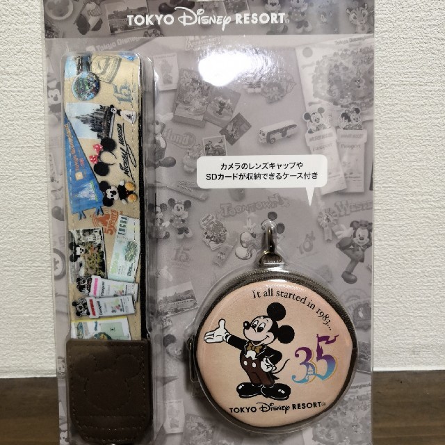 Disney(ディズニー)の【お値下げ中!!】35周年カメラストラップ スマホ/家電/カメラのスマホアクセサリー(ネックストラップ)の商品写真