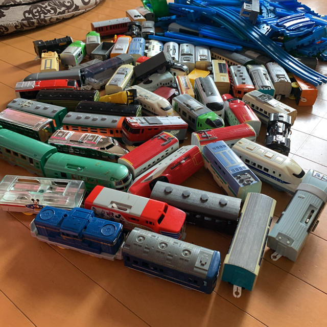 プラレール大量セット エンタメ/ホビーのおもちゃ/ぬいぐるみ(鉄道模型)の商品写真
