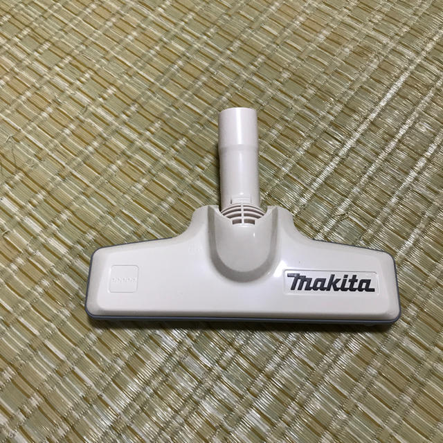 Makita(マキタ)のマキタ充電式掃除機ノズル スマホ/家電/カメラの生活家電(掃除機)の商品写真