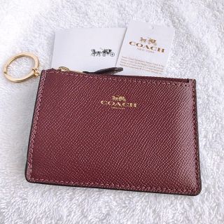 コーチ(COACH)の新品COACH キーリング付きパスケース レッドブラウン(コインケース)