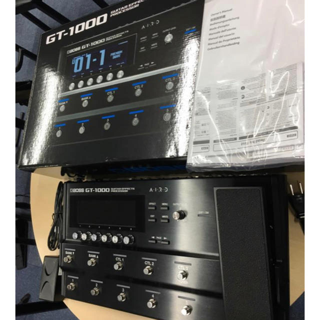 BOSS(ボス)の格安！！BOSS GT -1000 元箱・取説など付属品一式有り。ボス 楽器のギター(エフェクター)の商品写真