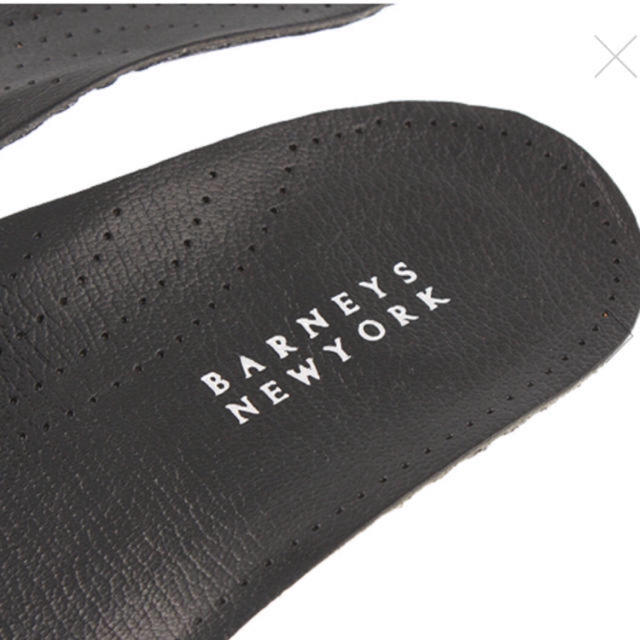 BARNEYS NEW YORK(バーニーズニューヨーク)の美品 バーニーズニューヨーク インソール メンズの靴/シューズ(ドレス/ビジネス)の商品写真