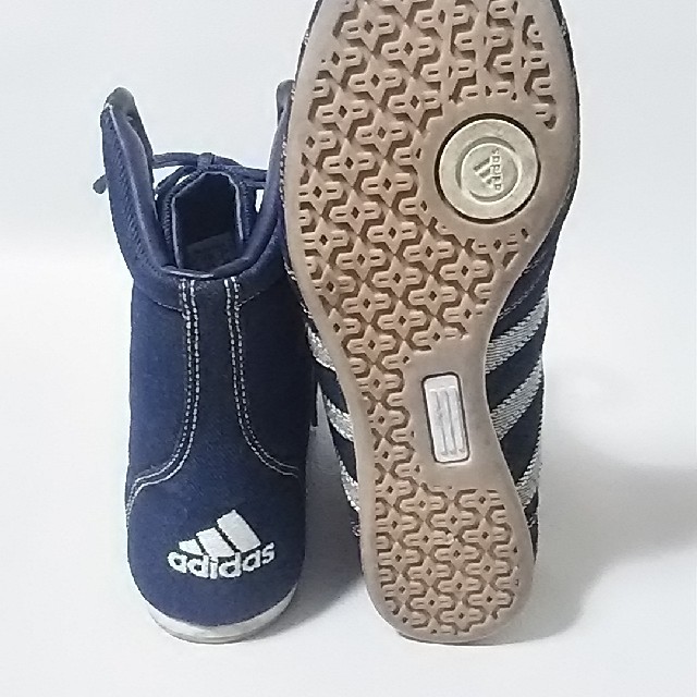 adidas(アディダス)の
定価11880円!アディダス高級希少デニムレスリングスニーカー即完売モデル！
 レディースの靴/シューズ(スニーカー)の商品写真