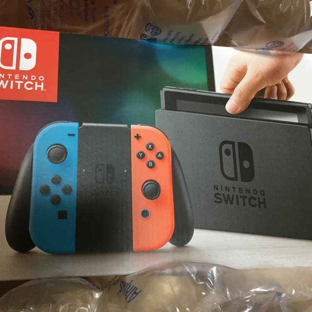 新品 未使用 任天堂 Nintendo Switch ネオン