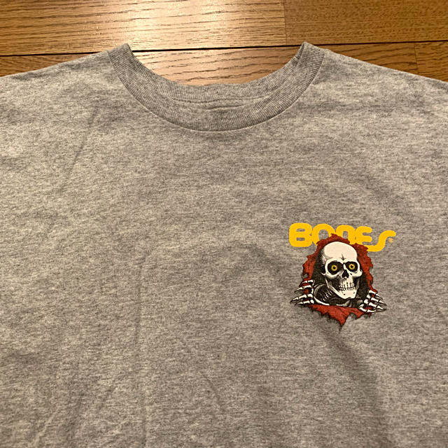 POWELL(パウエル)のPOWELL 覗きボーンズ ユーズドtee グレー S メンズのトップス(Tシャツ/カットソー(半袖/袖なし))の商品写真