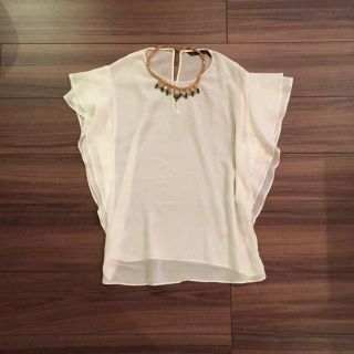 ザラ(ZARA)のZARA ネックレス付きトップス(シャツ/ブラウス(半袖/袖なし))