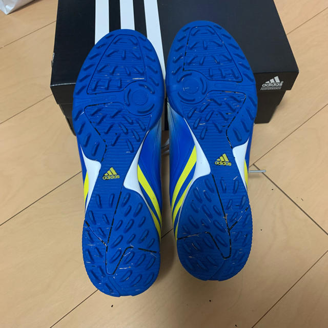 adidas(アディダス)のadidas absolado LZ TF スポーツ/アウトドアのサッカー/フットサル(シューズ)の商品写真