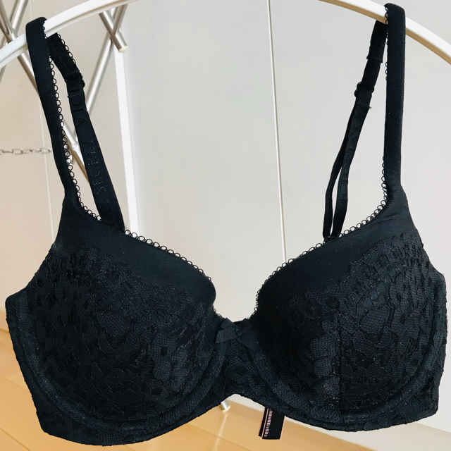 Victoria's Secret(ヴィクトリアズシークレット)のVICTORIA’S SECRET ブラ バッククロス　レース 32D D70 レディースの下着/アンダーウェア(ブラ)の商品写真