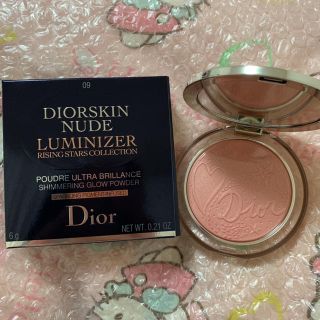 ディオール(Dior)のディオールスキンミネラルヌードルミナイザーパウダー09(フェイスパウダー)