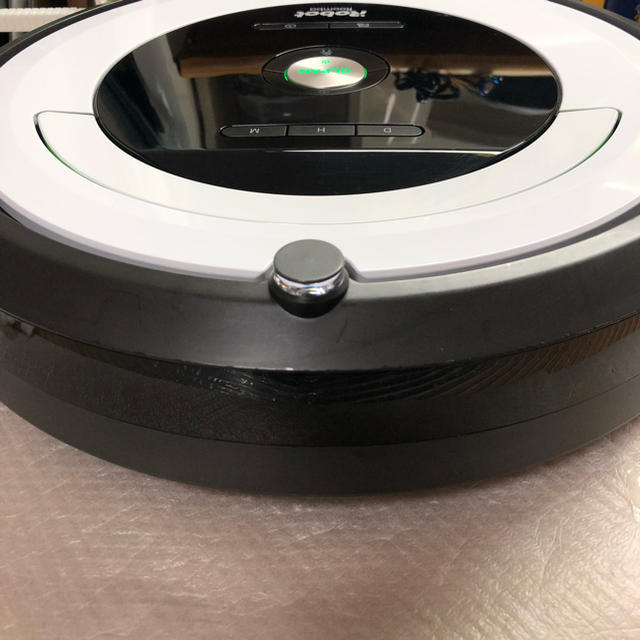 iRobot(アイロボット)のルンバ680 スマホ/家電/カメラの生活家電(掃除機)の商品写真