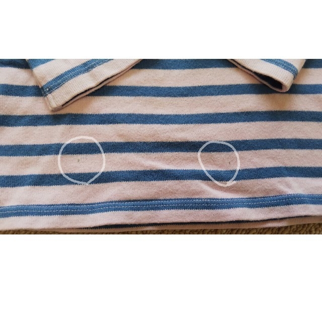 UNIQLO(ユニクロ)のユニクロ ボーダー 長袖 カットソー 100 肩ボタンあり キッズ/ベビー/マタニティのキッズ服女の子用(90cm~)(Tシャツ/カットソー)の商品写真