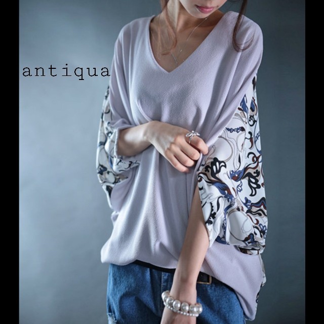 antiqua(アンティカ)のantiqua レトロアート柄切り替えドルマントップス レディースのトップス(カットソー(長袖/七分))の商品写真
