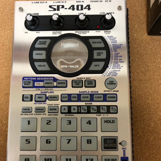 Roland サンプラー SP-404