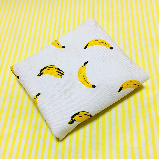 サニタリーケース(バナナ) ハンドメイドのファッション小物(ポーチ)の商品写真