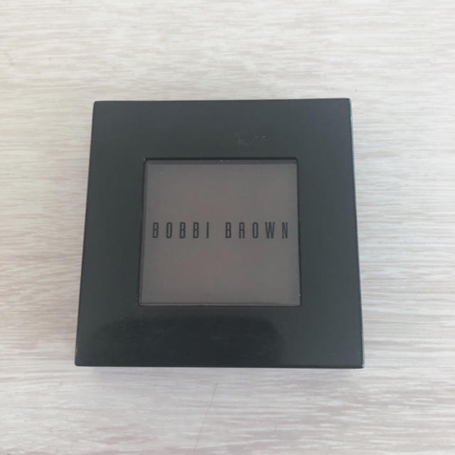 BOBBI BROWN(ボビイブラウン)のボビィブラウン★アイシャドウ コスメ/美容のベースメイク/化粧品(パウダーアイブロウ)の商品写真