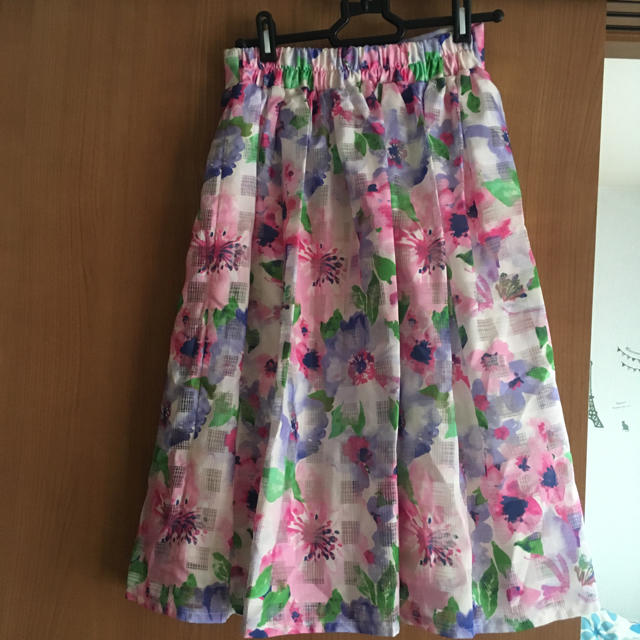 tocco(トッコ)のtocco closet 花柄スカート レディースのスカート(ひざ丈スカート)の商品写真