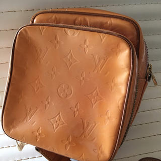 ルイヴィトン(LOUIS VUITTON)のLOUISVUITTON ヴェルニ バッグ(ハンドバッグ)