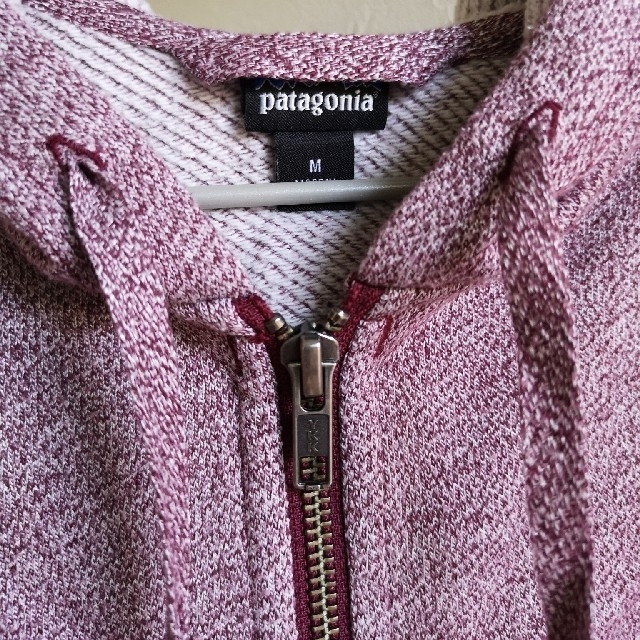 patagonia(パタゴニア)の【ptagonia】パーカー　マック様専用です。 レディースのトップス(パーカー)の商品写真