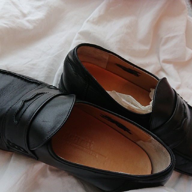 本革ローファー  黒 イタリア製 38 (24.5cm) 細身 レディースの靴/シューズ(ローファー/革靴)の商品写真