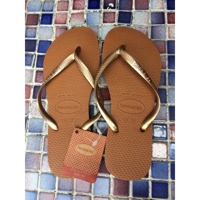 havaianas(ハワイアナス)の新品 アウトレット ハワイアナス ビーチサンダル スリム 63 レディースの靴/シューズ(ビーチサンダル)の商品写真