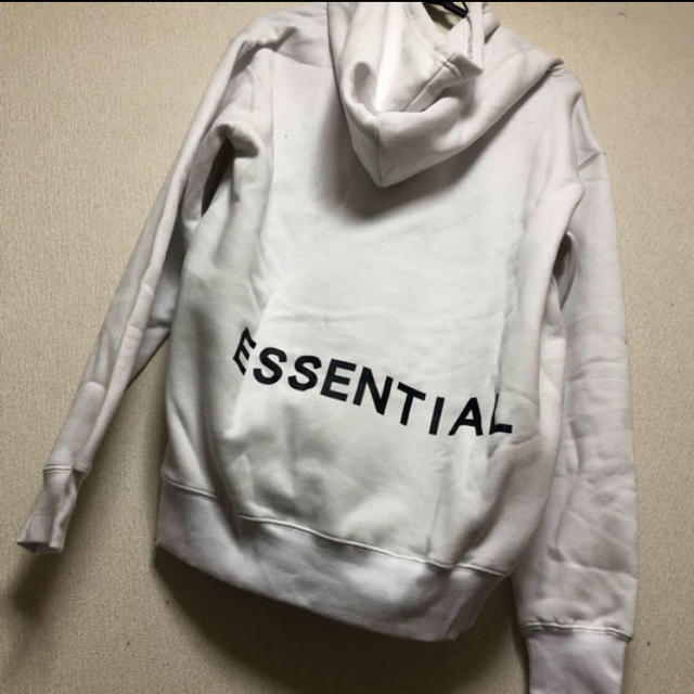 essentialパーカー