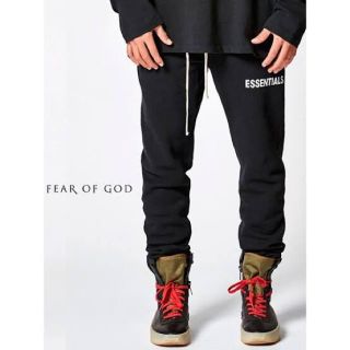 フィアオブゴッド(FEAR OF GOD)の送料込 S サイズfear of god ESSENTIALS スウェットパンツ(スラックス)