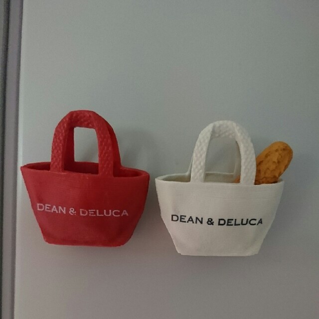 DEAN & DELUCA(ディーンアンドデルーカ)のDEAN&DELUCA マグネット  非売品 インテリア/住まい/日用品のキッチン/食器(収納/キッチン雑貨)の商品写真
