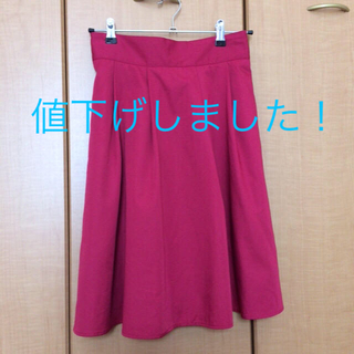 シーディーエスベーシック(C.D.S BASIC)のピンクスカート♡(ひざ丈スカート)