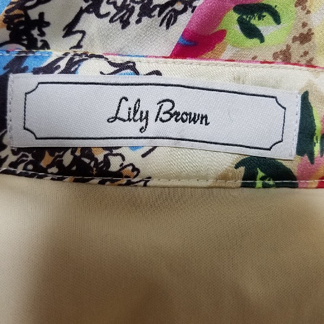 Lily Brown(リリーブラウン)のリリーブラウン スカート 春夏生地 レディースのスカート(ひざ丈スカート)の商品写真