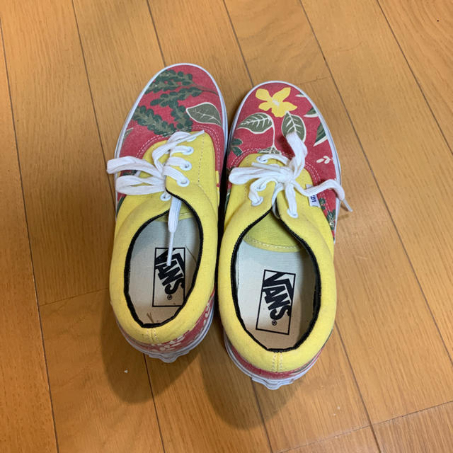 VANS(ヴァンズ)の［natts様専用］vans  ERA   グリーンとERAとセット二足23.5 レディースの靴/シューズ(スニーカー)の商品写真