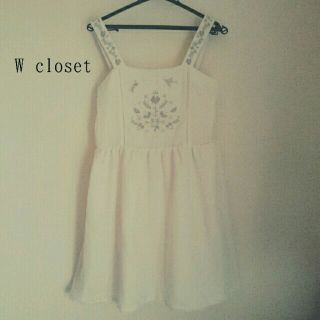 ダブルクローゼット(w closet)のエプロンワンピ ＊ Wcloset(ミニワンピース)