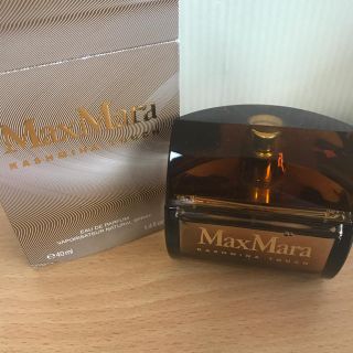 マックスマーラ 香水の通販 53点 | Max Maraのコスメ/美容を買うならラクマ