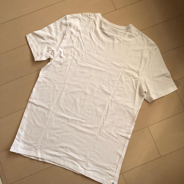 Columbia(コロンビア)の新品コロンビア 白×黒 Tシャツ 丸襟 ノースフェイスやパタゴニア好き シンプル メンズのトップス(Tシャツ/カットソー(半袖/袖なし))の商品写真